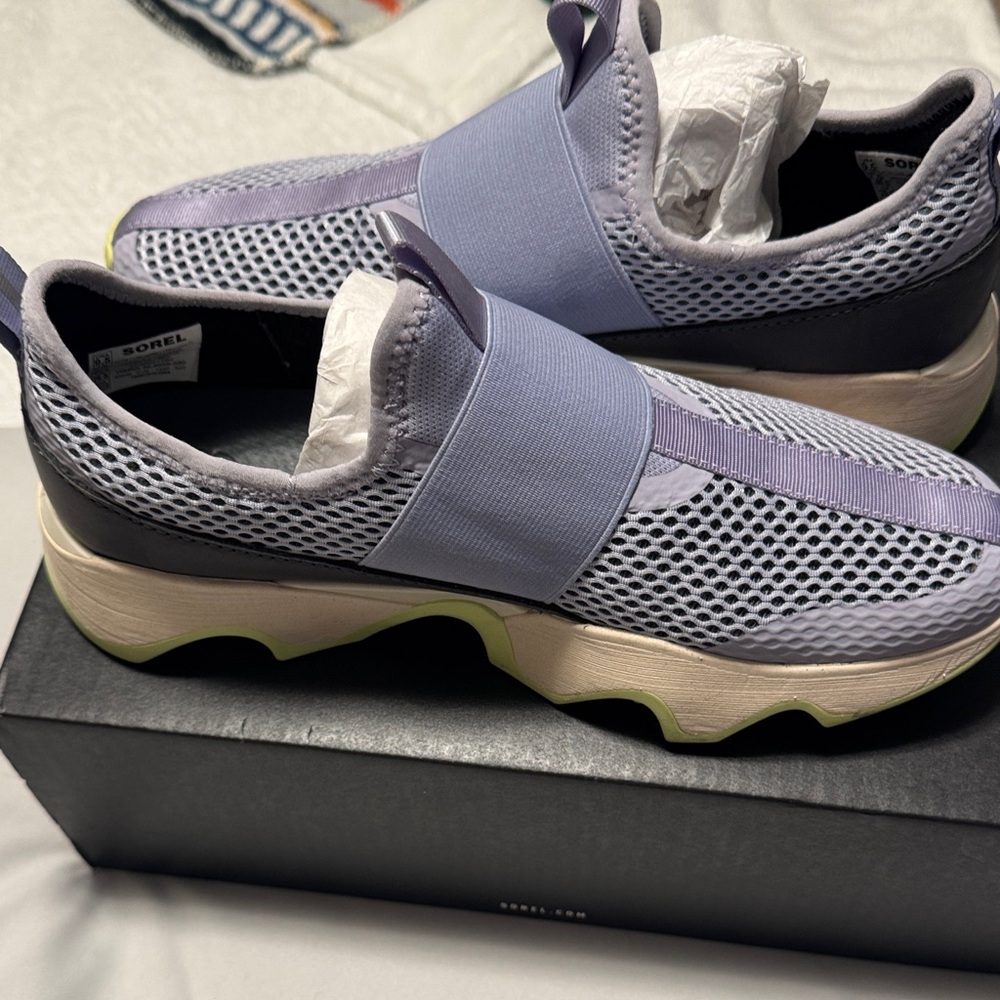 Sorel Lavender and Black Mesh Sneakers